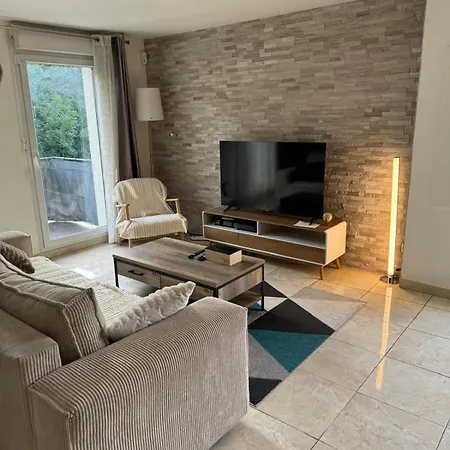 Appartement Duplex T3 Avec Box - Paris - La Defense - Airport Cdg - Parc Des Expositions - Stade De France - Disney - Asterix - Val D Europe Villepinte  Exterior photo