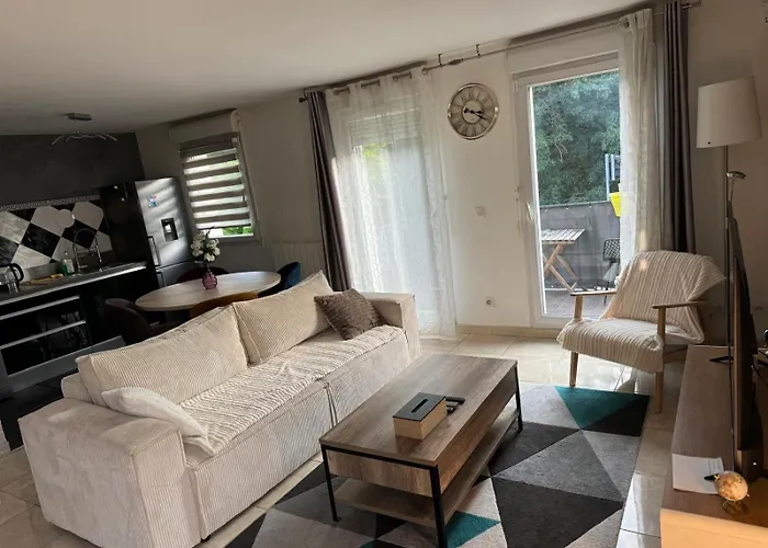 Appartement Duplex T3 Avec Box - Paris - La Defense - Airport Cdg - Parc Des Expositions - Stade De France - Disney - Asterix - Val D Europe