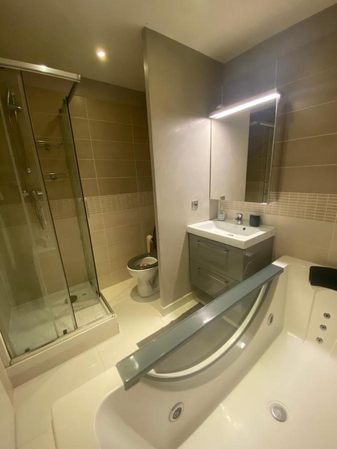 Duplex Paris: Near Roissy Cdg, Expo & Theme Parks